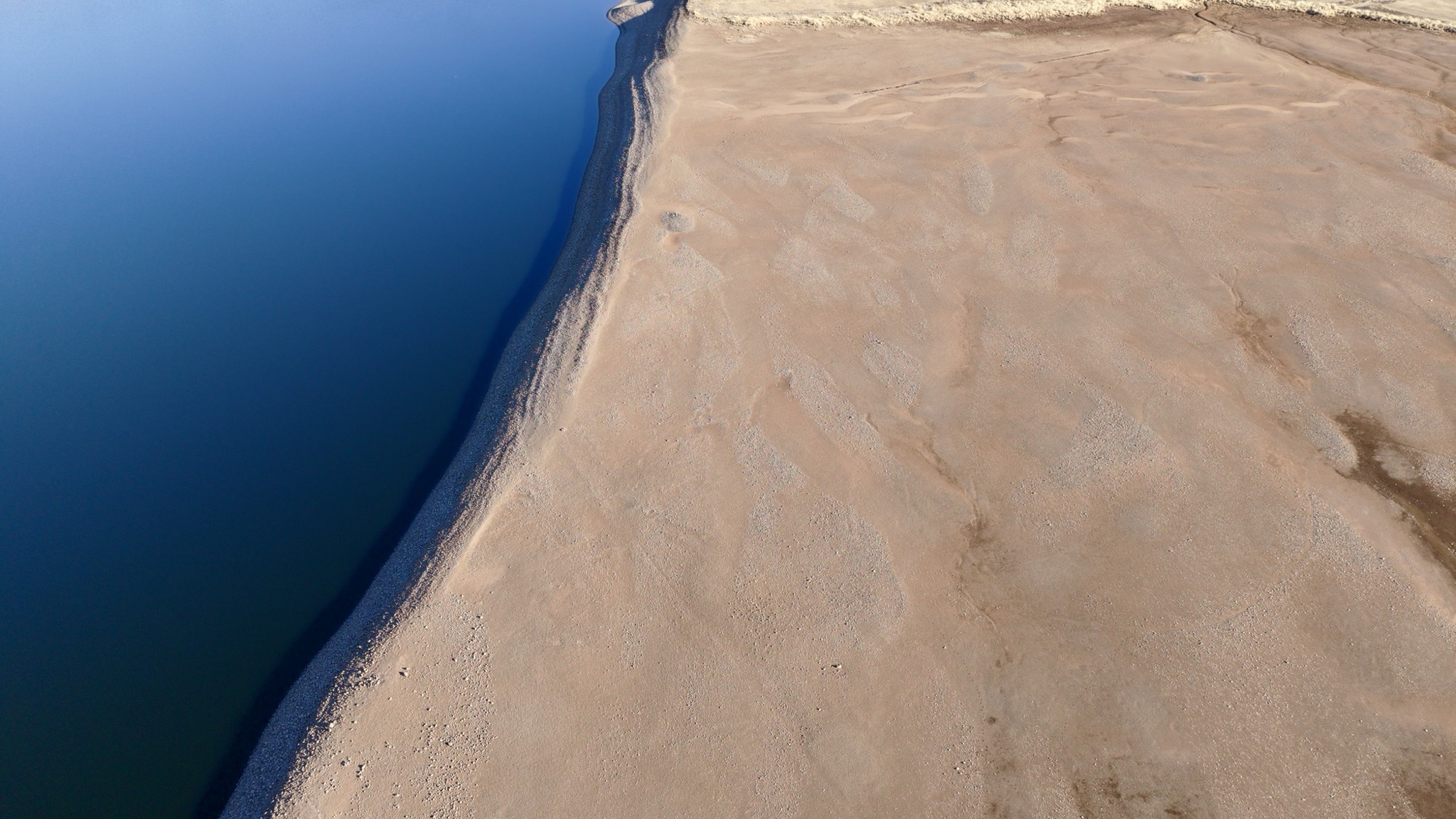 Landscape and aerial nature photography by Hannah Leeb